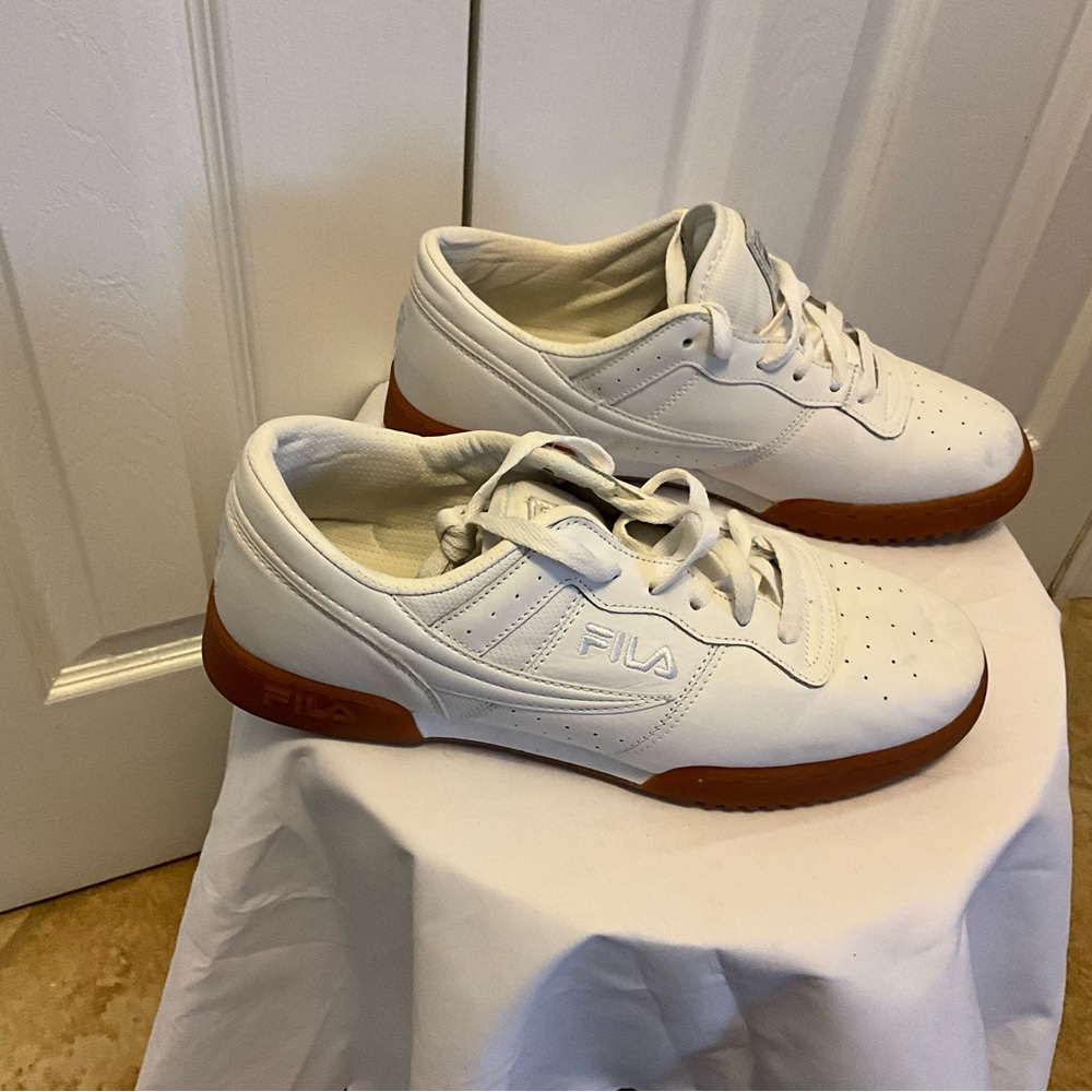 Fila Men’s White Sneakers with Gum Sole